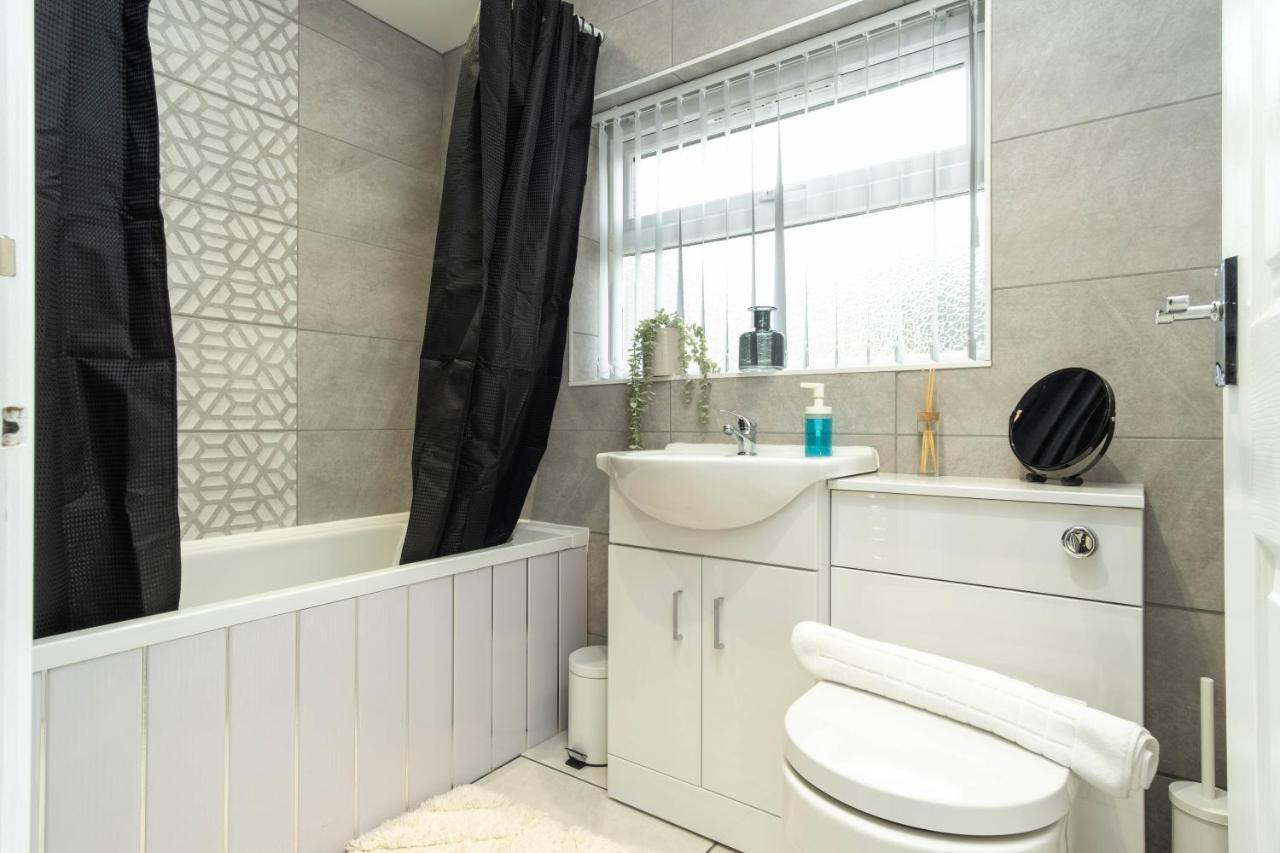 Eden House Villa Coventry Bagian luar foto